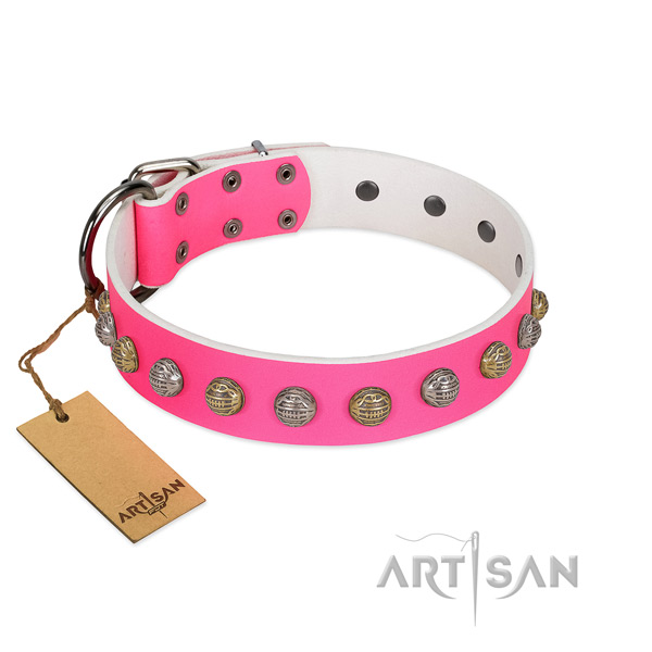Easy adjustable leather dog collar for easy wearing