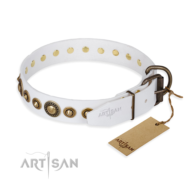 Top rate natural genuine leather dog collar crafted for comfortable wearing